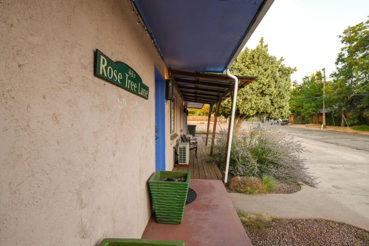 Adventure Haven Near Downtown - Rose Tree 3 Villa Moab Bagian luar foto